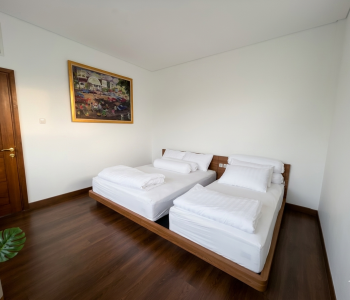 KAMAR4